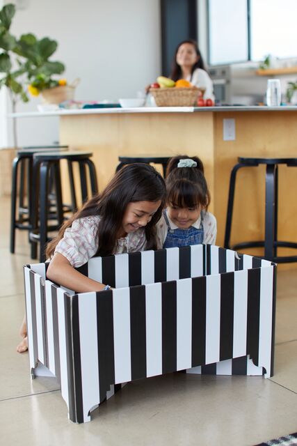 Kind Essential Bassinet - Black &amp; White Stripe
